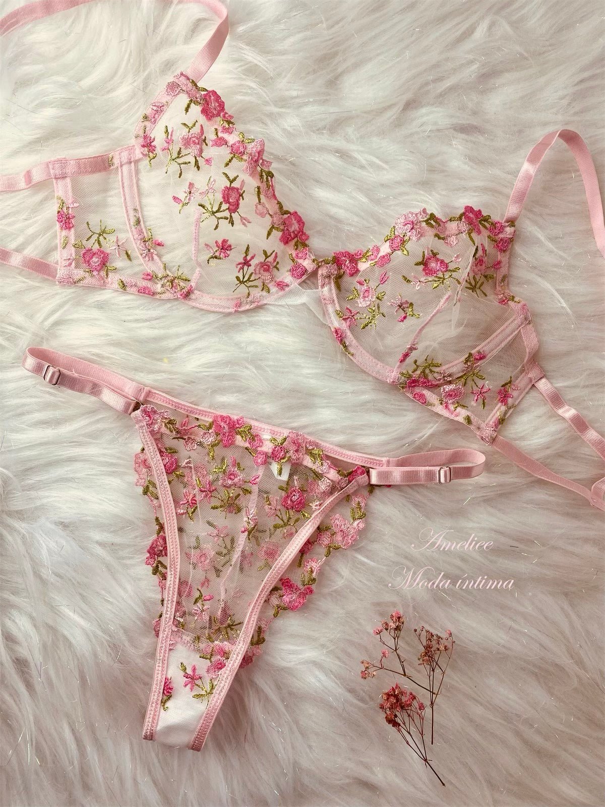 1624 - AMELIEE