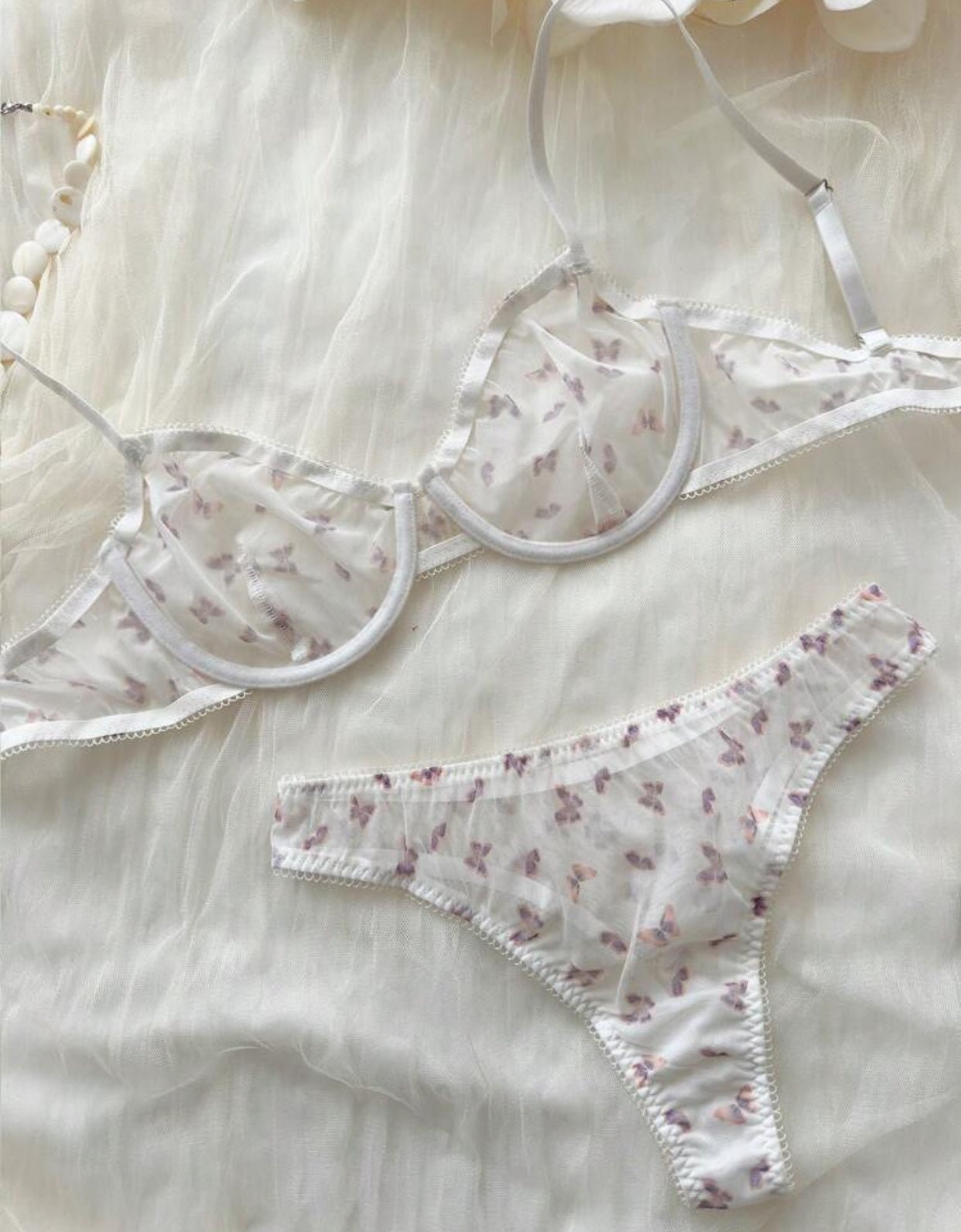 3033 - AMELIEE