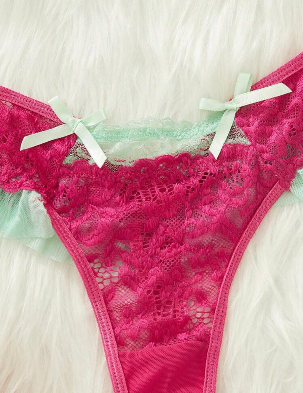3953 - AMELIEE