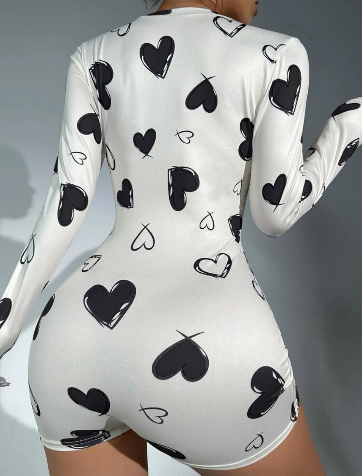 4936 - AMELIEE