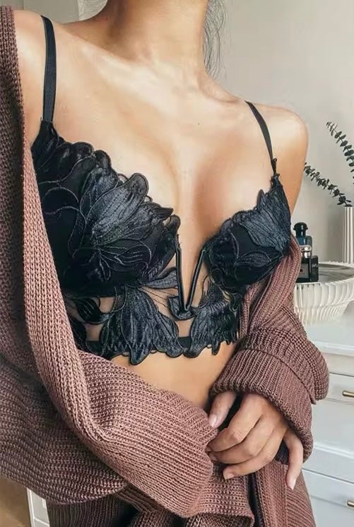 5425 - AMELIEE