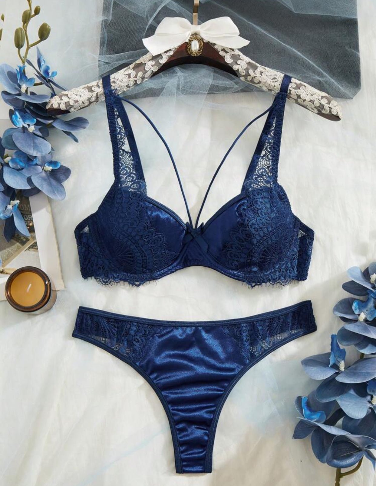 8391 - AMELIEE