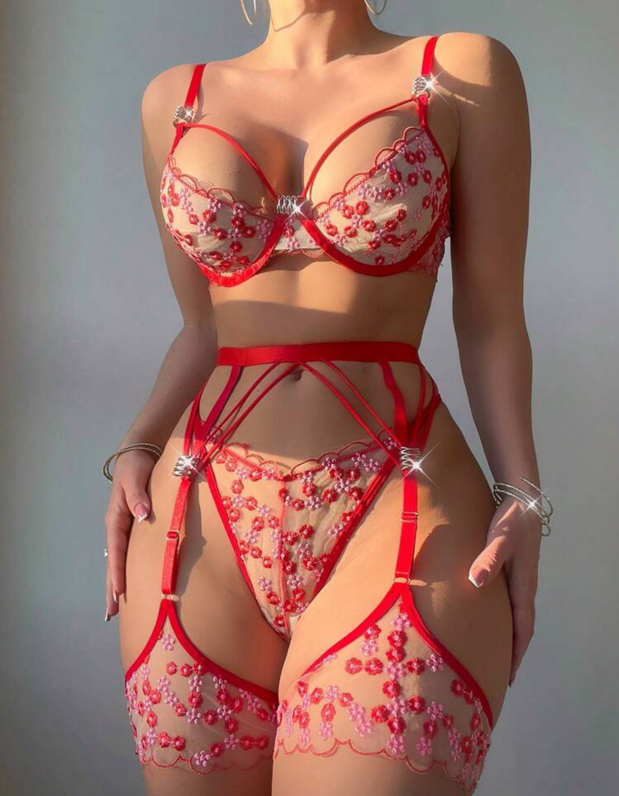 8515 - AMELIEE