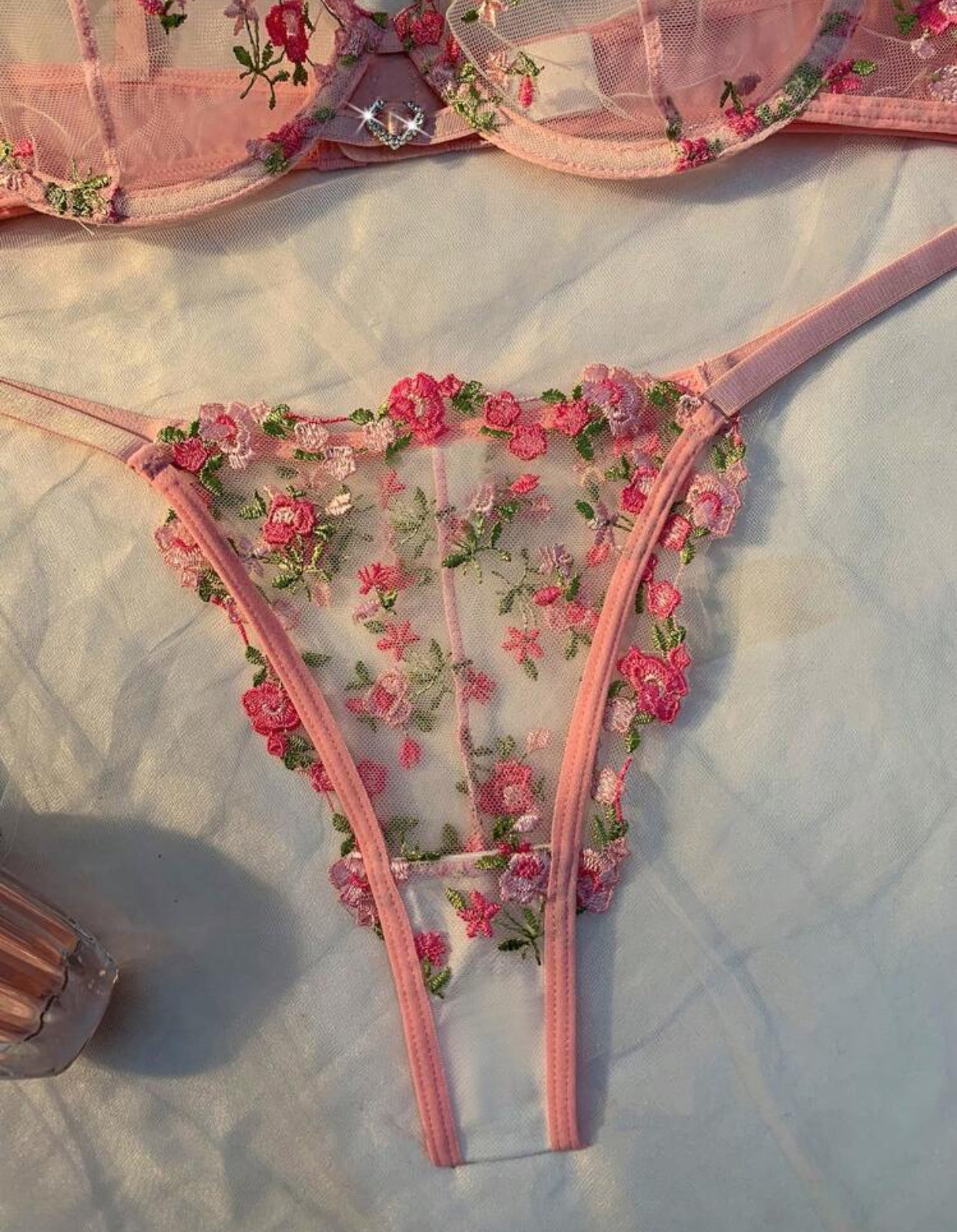 9570