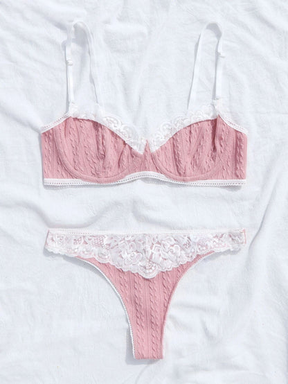 0830 - AMELIEE