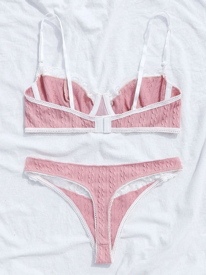 0830 - AMELIEE