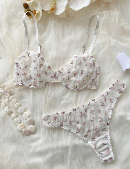 3033 - AMELIEE
