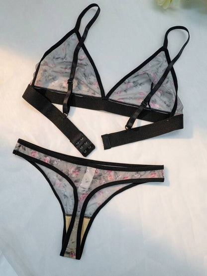 3053 - AMELIEE