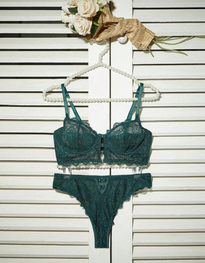 4843 - AMELIEE