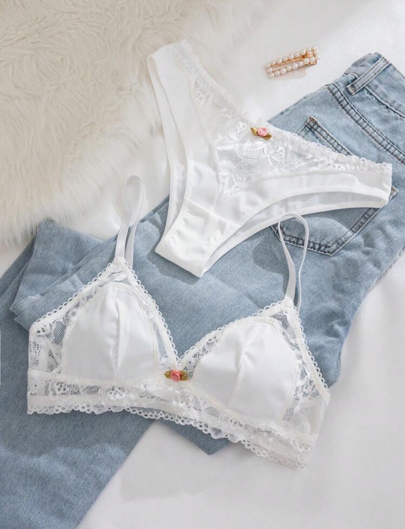 56111 - AMELIEE