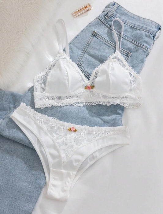 56111 - AMELIEE