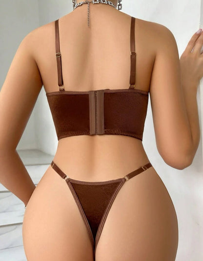 5859 - AMELIEE