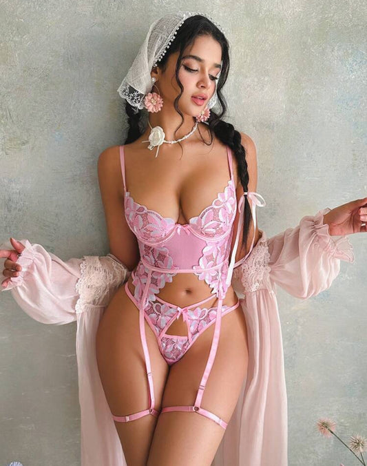 03761