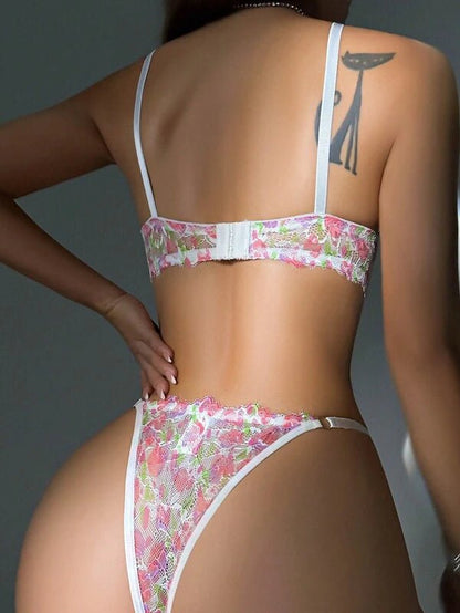 72882 - AMELIEE