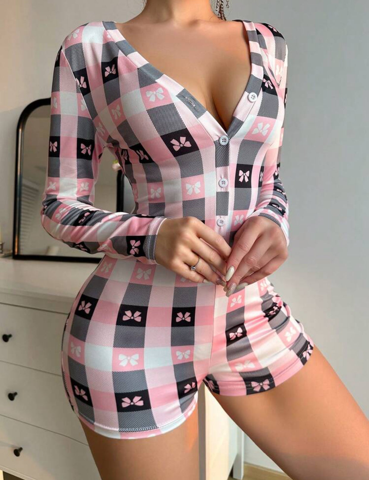 8586 - AMELIEE